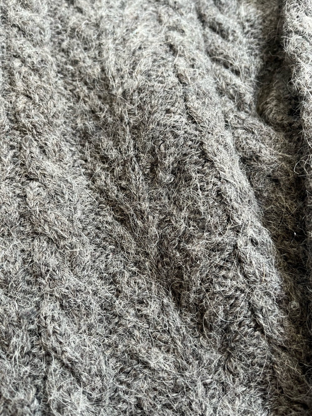 Wool Alpaca Made in Ireland Connemara Grey Chunky Fisherman Cable Knit Sweater - Picture 4 of 10